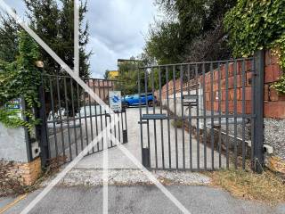 Posto auto in vendita a trieste via della liburnia, 5