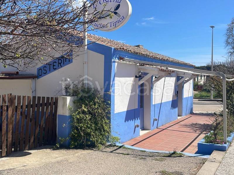 negozio in vendita a Santa Teresa Gallura