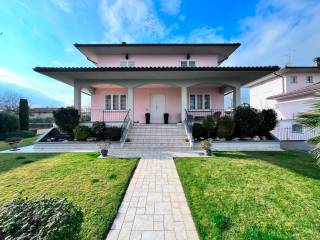 Villa in vendita a civitella in val di chiana 