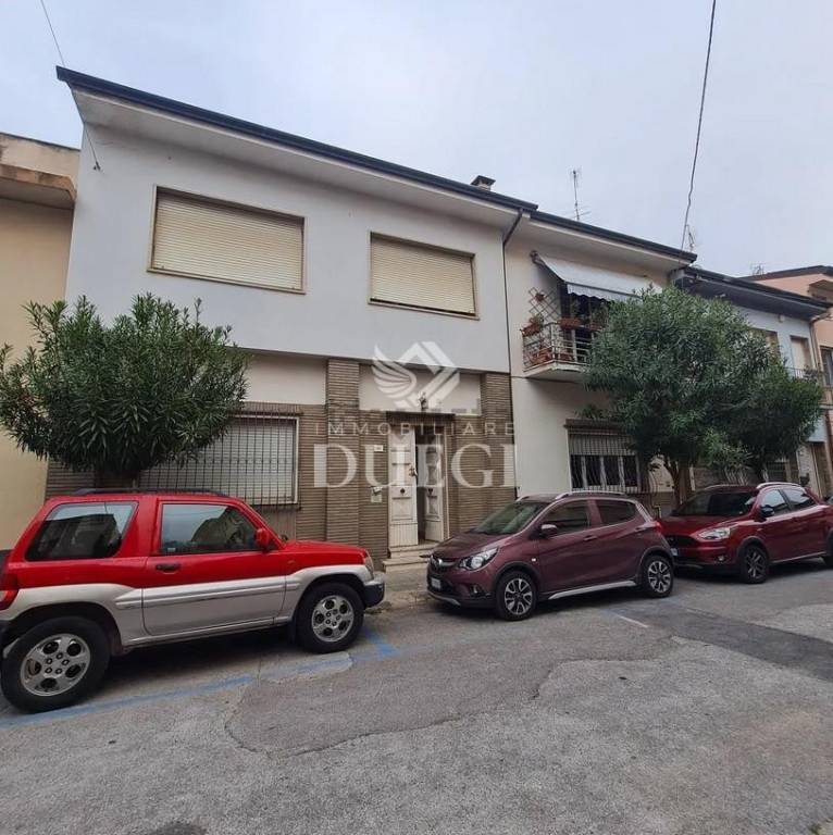 immagine annuncio 1 di 8