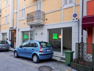 Negozio in affitto a civitanova marche vicolo nettuno