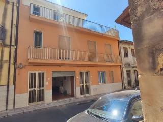 Casa indipendente in in vendita da privato a modica via roma, 134
