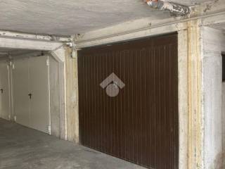 Garage in affitto a iseo via roma trav viii, 3