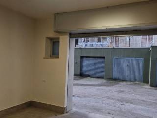 Garage in affitto a gaeta via rimini