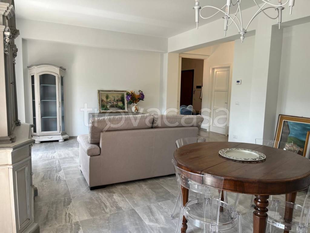 immagine annuncio 1 di 8