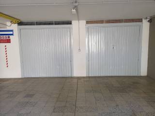 Garage in vendita a bastia umbra via roma, 126