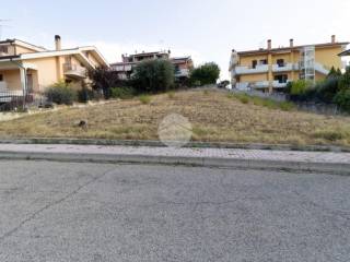 Terreno residenziale in vendita a pineto via c. monteverdi