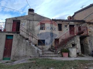 Rustico in vendita a bisenti strada comunale per contrada san pietro