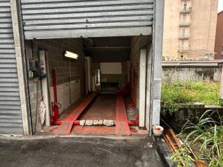 Garage in affitto a torino via genova, 77