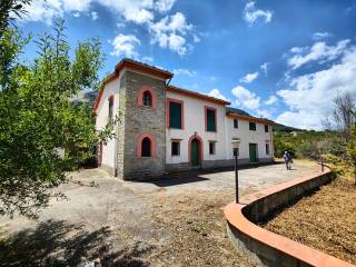 Casale in vendita a castelbuono contrada vinzeria