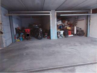 Garage in vendita ad albenga piazza della chiesa