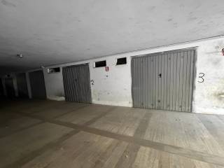 Garage in vendita a spinetoli via de gasperi 124