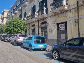 Negozio in vendita a messina via ettore lombardo pellegrino, 90