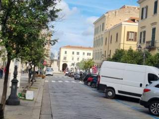 Negozio in vendita a sassari via roma, 29