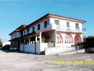 Albergo all'asta a roveredo in piano via pionieri dell'aria, 60