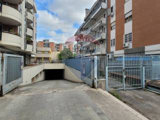 Garage in vendita a foggia viale leone xiii, 185