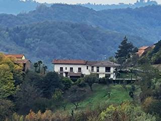 Villa bifamiliare in in vendita da privato a robella 