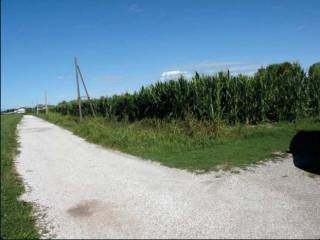 Terreno edificabile in vendita a san michele al tagliamento via concordia