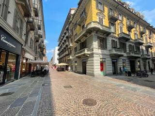 Negozio in affitto a torino via luigi lagrange, 39