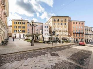 Negozio in affitto a sassari piazza domenico alberto azuni, 2