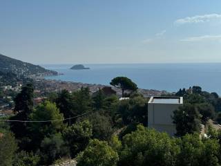 Villa in vendita ad alassio strada panoramica san bernardo