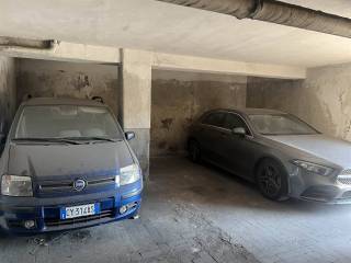 Garage in vendita a catania viale andrea doria, 2