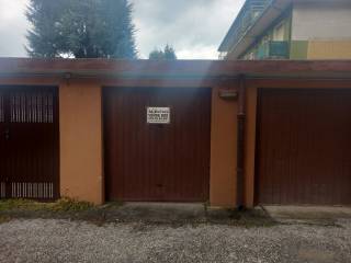 Garage in vendita a merate via padre ernesto ravasi, 4