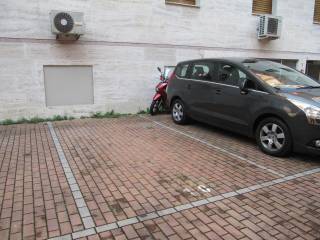 Posto auto in affitto a bologna via milazzo, 5