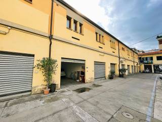 Garage in vendita a firenze via maragliano, 54