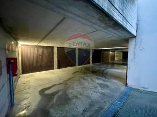 Garage in vendita a seregno via solferino, 86
