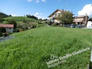 Terreno agricolo in vendita a castelnovo ne' monti loc. felina