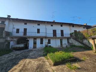 Casa indipendente in vendita a palazzolo vercellese via trento e trieste