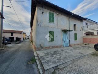 Casa indipendente in vendita ad alessandria via edoardo bocchio, 7