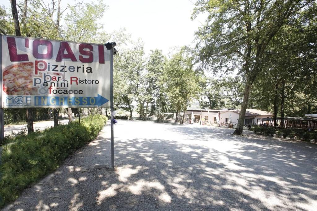 negozio in vendita a Crespina Lorenzana in zona Roncione