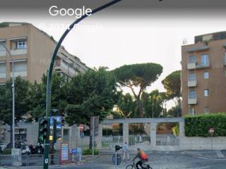 Garage in affitto a roma piazza albania, 37