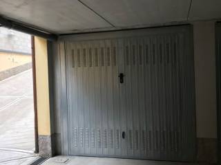 Garage in affitto a lainate via friuli, 21