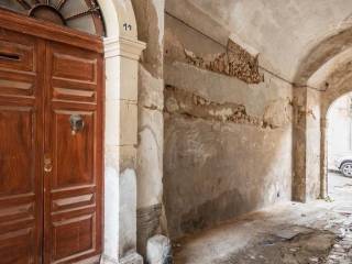 Casa indipendente in in vendita da privato a noto via aurelio saffi