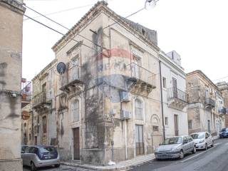 Casa indipendente in vendita a ragusa via milazzo, 31