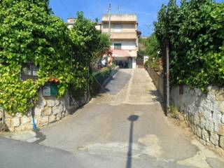 Casa indipendente in vendita a caltanissetta via stazzone, 41