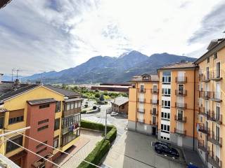 Appartamento in vendita ad aosta piazza mazzini