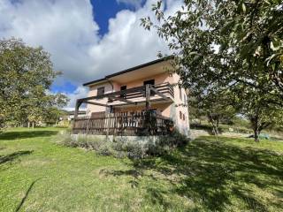 Villa in vendita a bobbio località cadelmonte