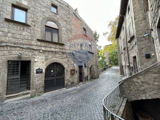 Ristorante in vendita a viterbo via valle cupa, 68