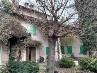 Casa indipendente all'asta a bornasco frazione gualdrasco, via trieste, 29