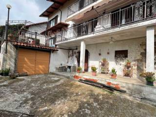 Casa indipendente in vendita a moncucco torinese via vittorio alfieri