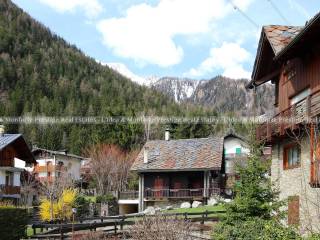 Appartamento in vendita a courmayeur strada della vittoria