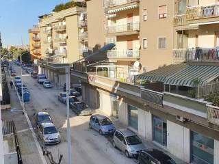 Garage in vendita a trani area residenziale zona sud zona sud - pozzo piano - lungomare