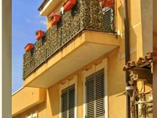 Casa indipendente in in vendita da privato a catania via giacomo leopardi, 1