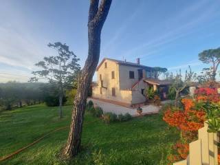 Villa in vendita ad arcevia frazione piticchio