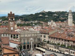 Appartamento in affitto a verona vicolo corte spagnola, 1