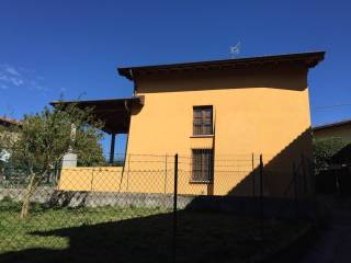 Villa in affitto a san fermo della battaglia via trinità, 19